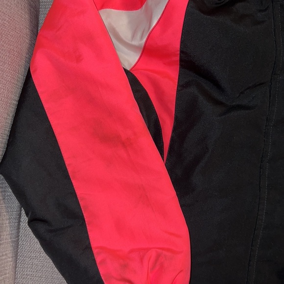 Girls winter jacket - Picture 3 of 5